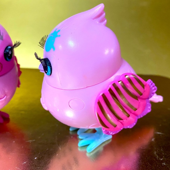 LITTLE LIVE PETS LIL’ BIRD PRINCESS POLLY & TIARA TWEETS THEY TWEET & MOVE HEADS - Picture 5 of 11